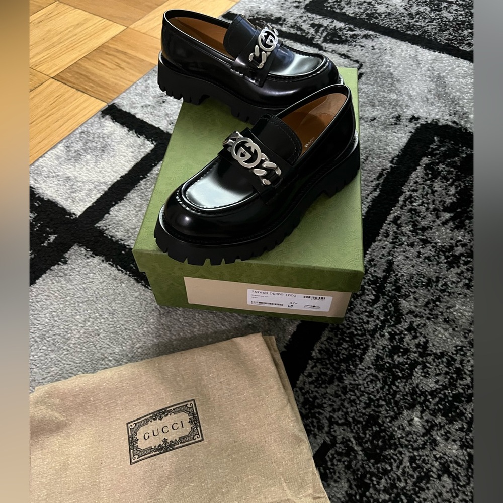 GUCCI Black Loafers